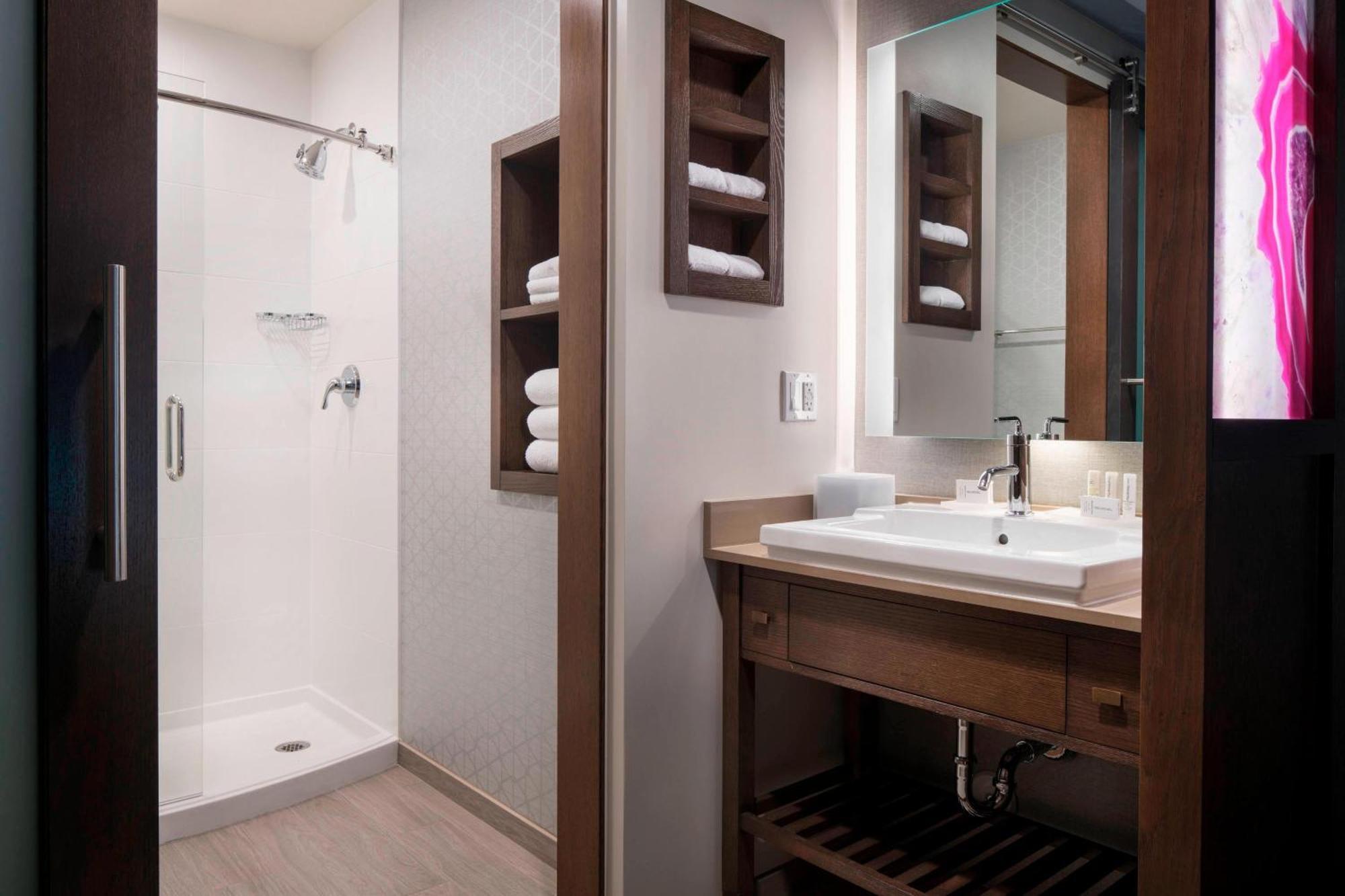 Residence Inn By Marriott Phoenix Downtown Bagian luar foto