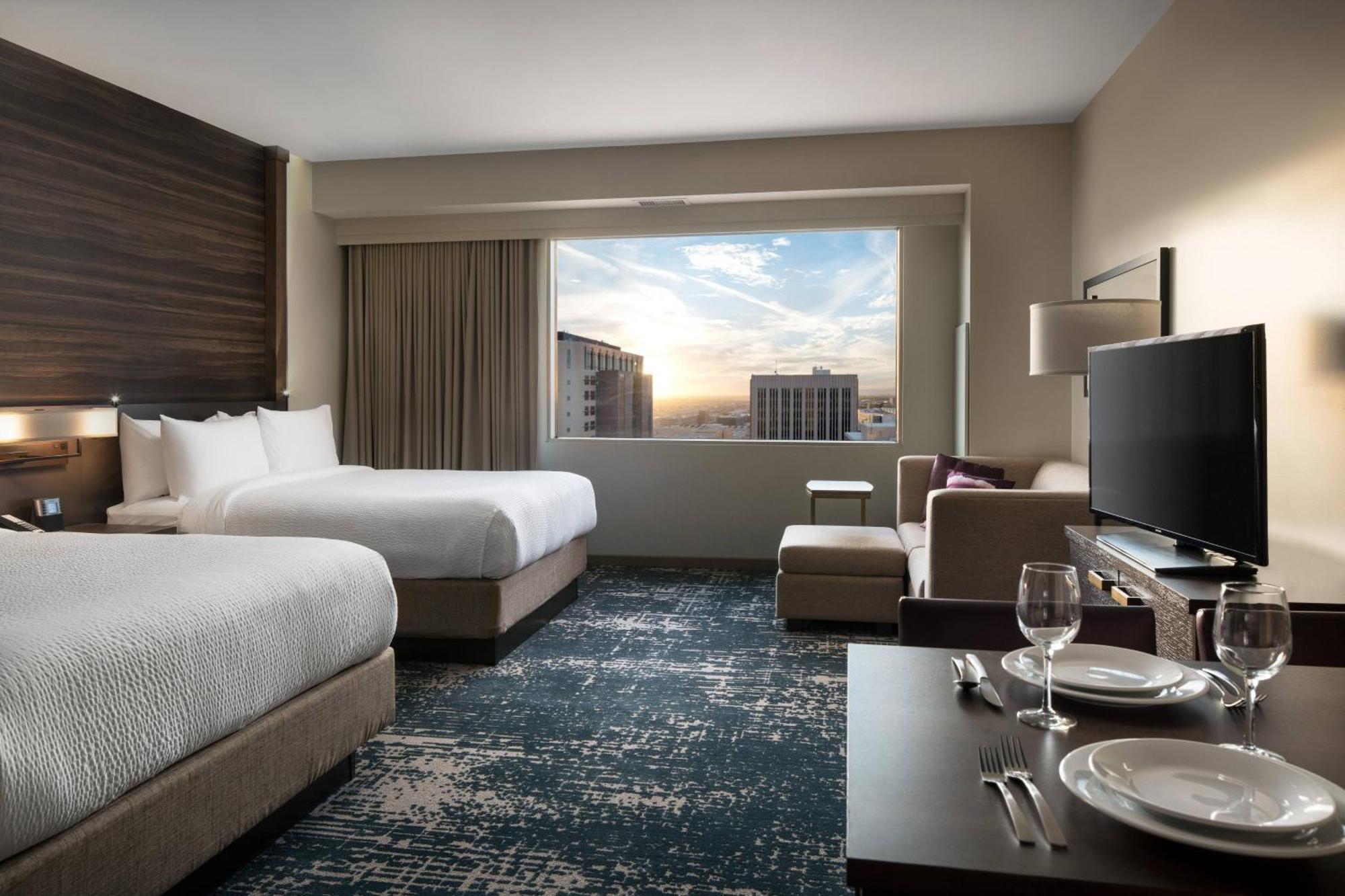 Residence Inn By Marriott Phoenix Downtown Bagian luar foto