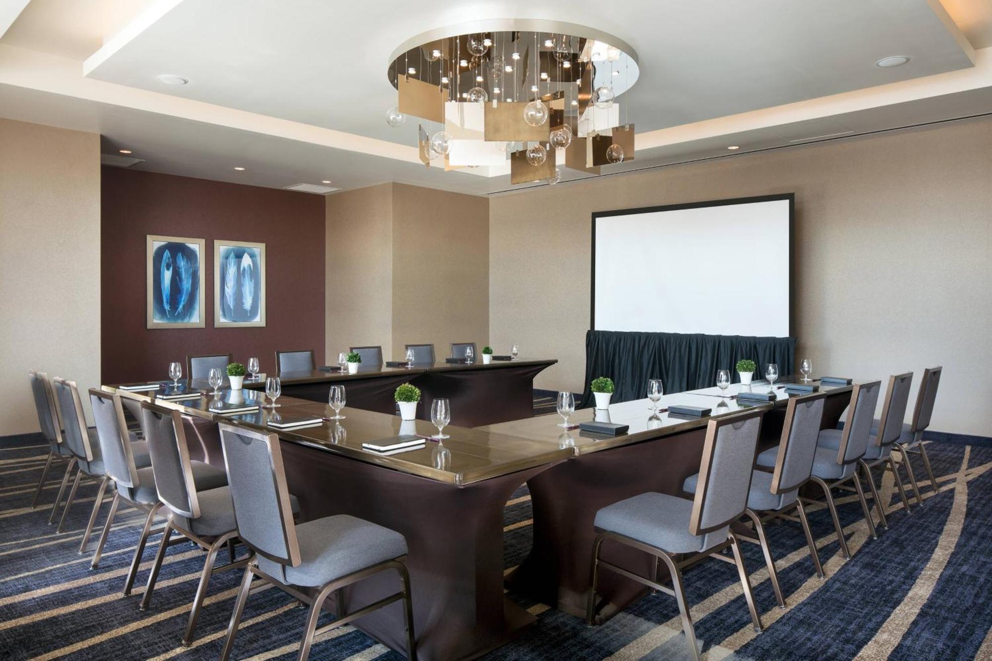 Residence Inn By Marriott Phoenix Downtown Bagian luar foto
