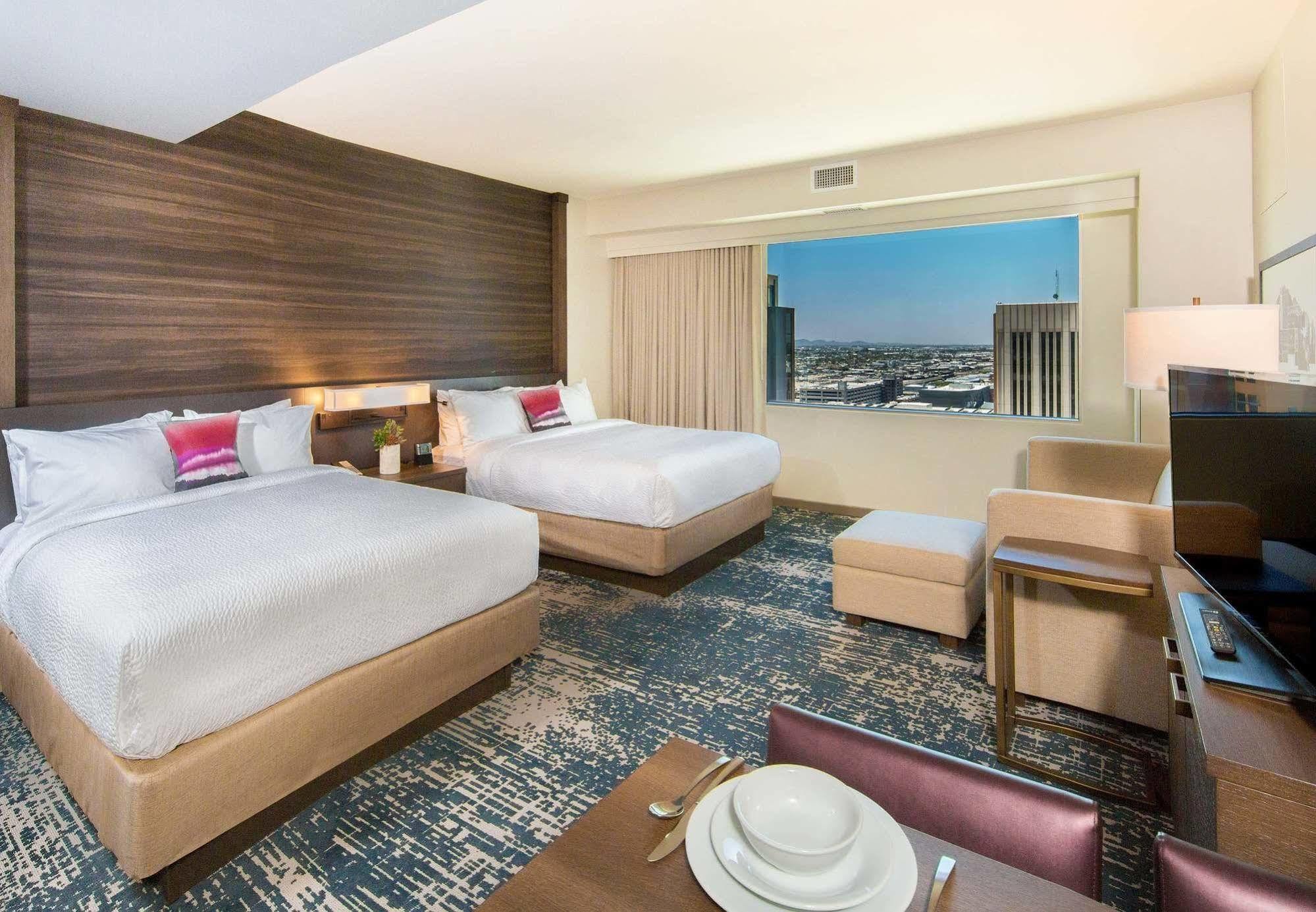 Residence Inn By Marriott Phoenix Downtown Bagian luar foto