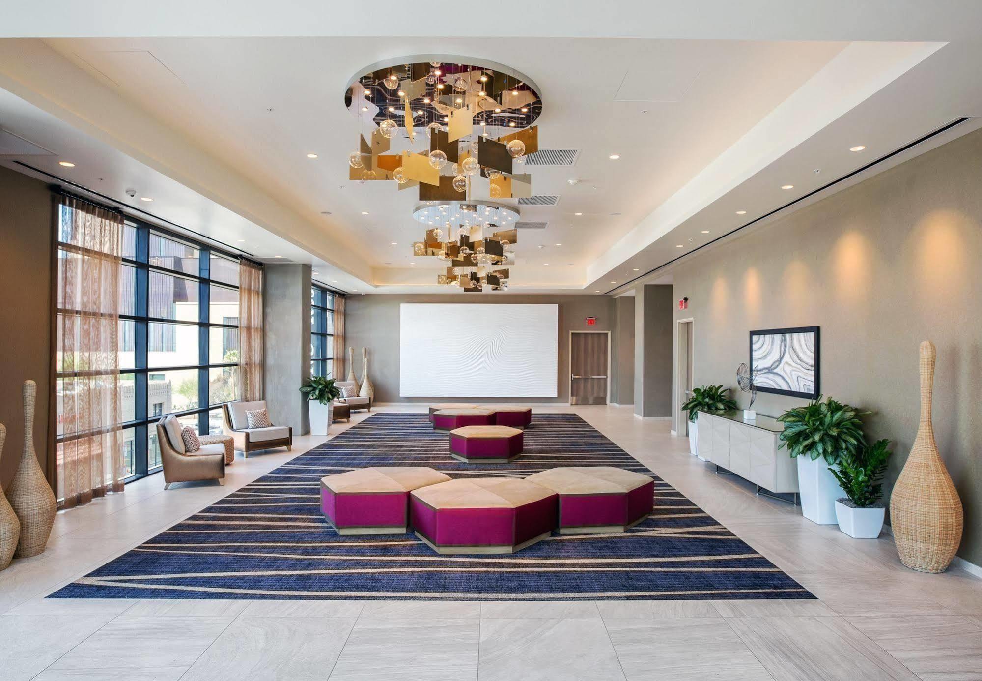 Residence Inn By Marriott Phoenix Downtown Bagian luar foto