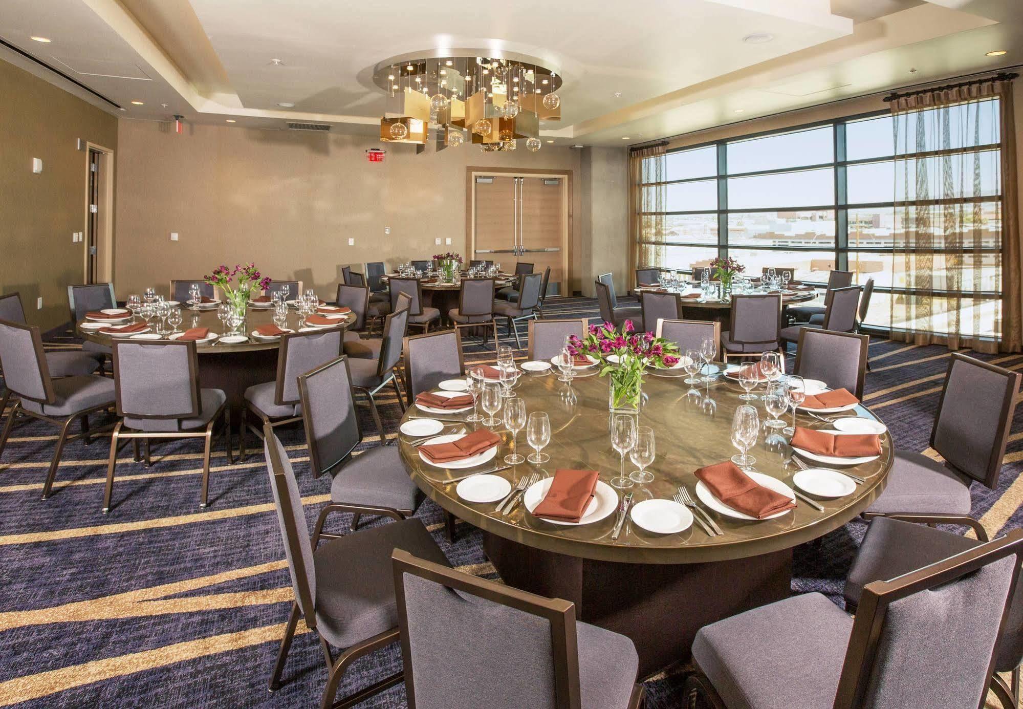 Residence Inn By Marriott Phoenix Downtown Bagian luar foto