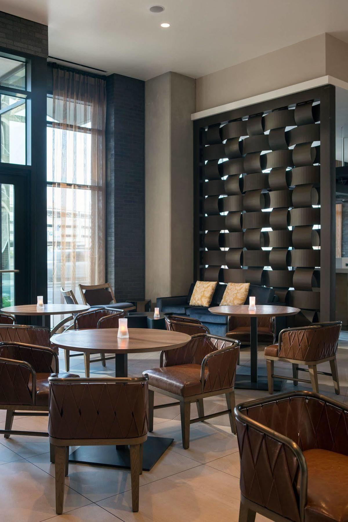 Residence Inn By Marriott Phoenix Downtown Bagian luar foto